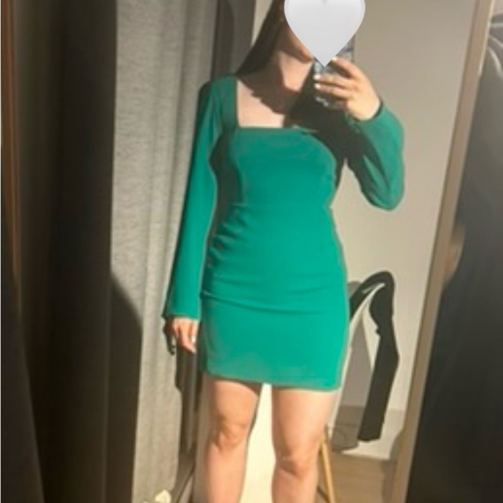Elegant Green Long Sleeve Dress